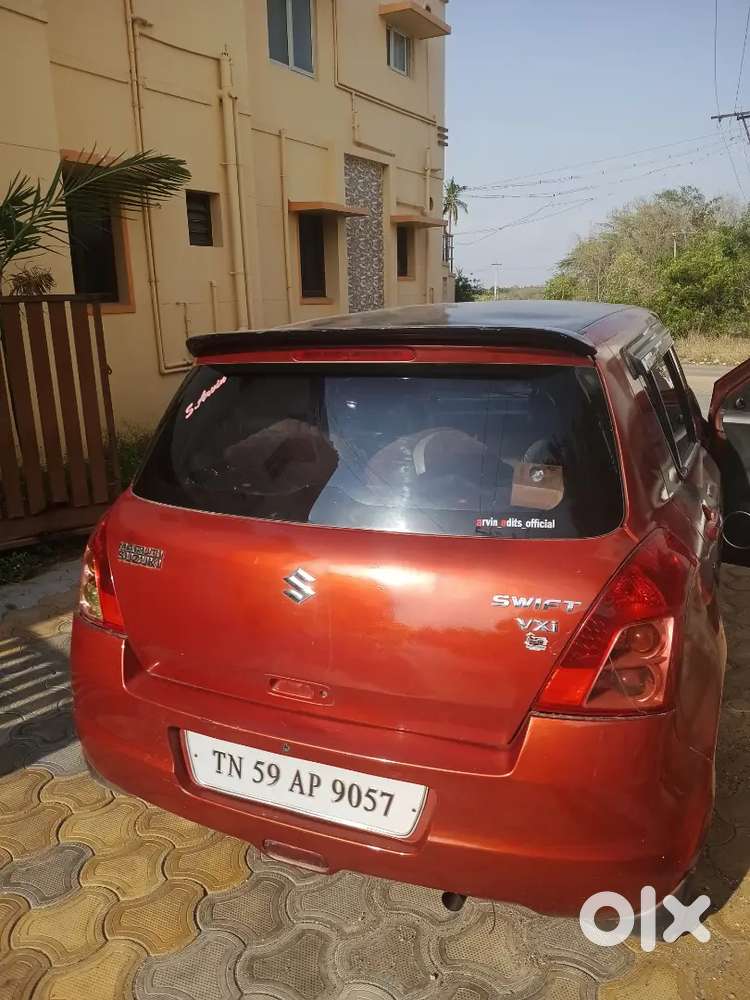 Maruti Suzuki Swift 2010 Petrol