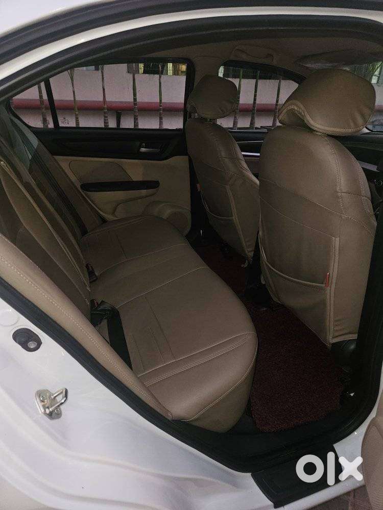 Honda Amaze [2021-2023] 1.2 Vx I-vtec Mt, 2024, Petrol