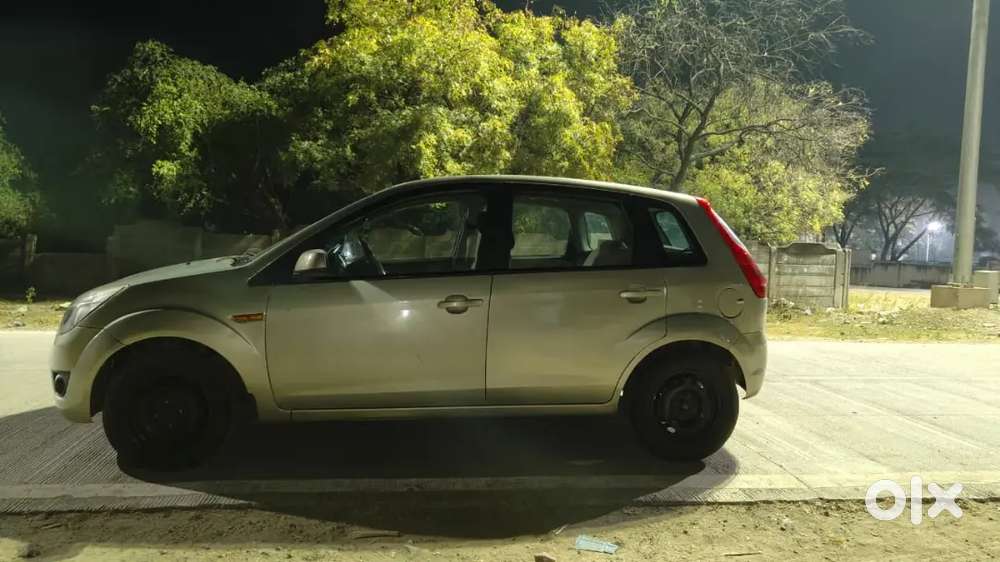 Ford Figo Diesel Zxi 2012