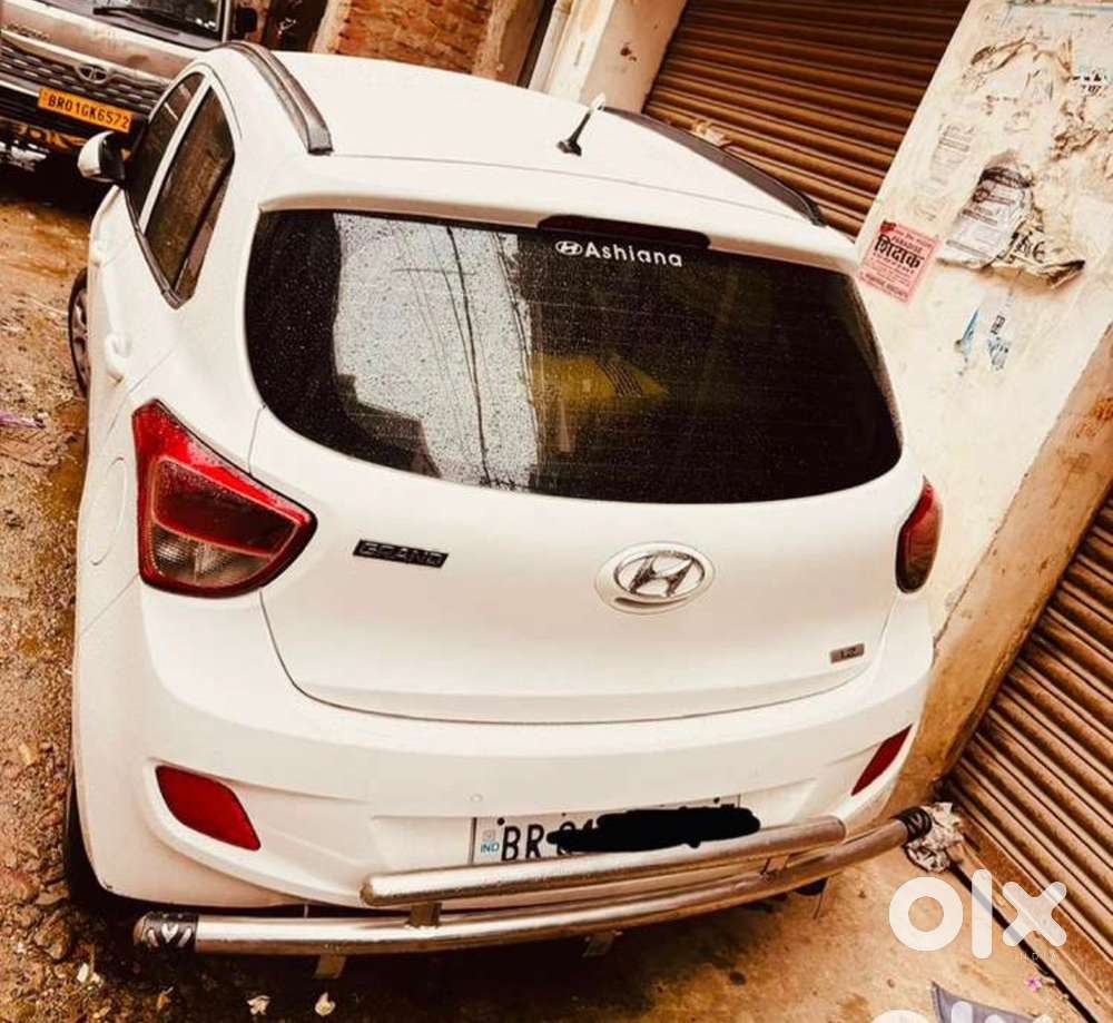 Hyundai Grand I10 Sportz 2017 Car