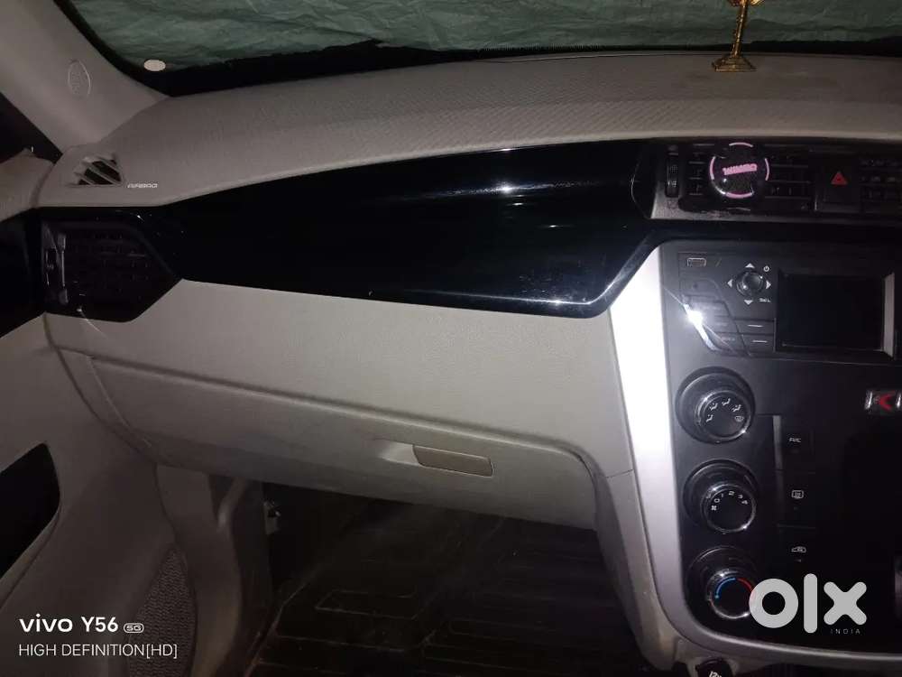 Mahindra Kuv100 Nxt 2016 Petrol Manual Dual