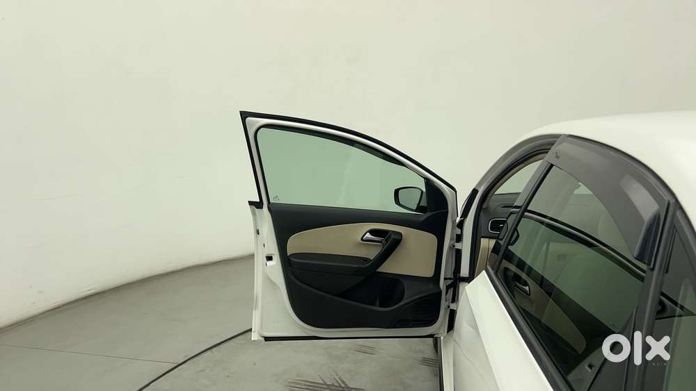 Volkswagen Vento 1.6 Highline, 2020, Petrol