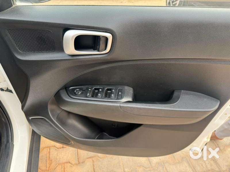 Hyundai Venue S 1.2 Petrol, 2019, Petrol