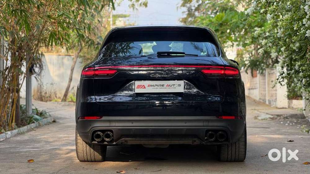 Porsche Cayenne Platinum Edition, 2023, Petrol