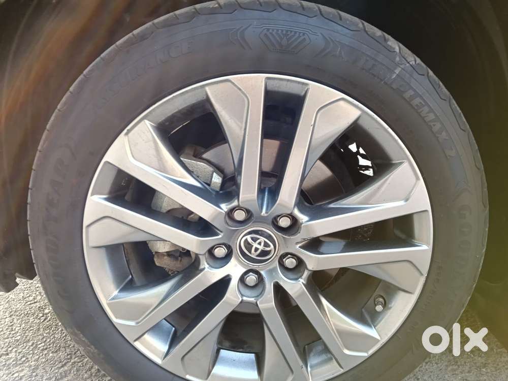 Toyota Innova Hycross 2.0 Zx Hybrid 7 Str, 2023, Cng & Hybrids