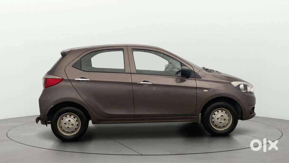 Tata Tiago 1.2 Revotron Xm, 2018, Petrol