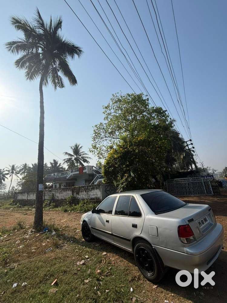 Maruti Suzuki Esteem 2006