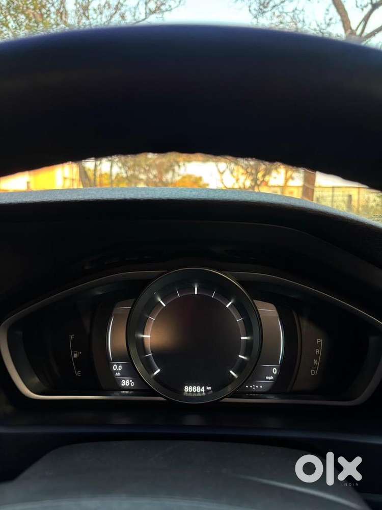 Volvo V40 2016 Diesel Well Maintained