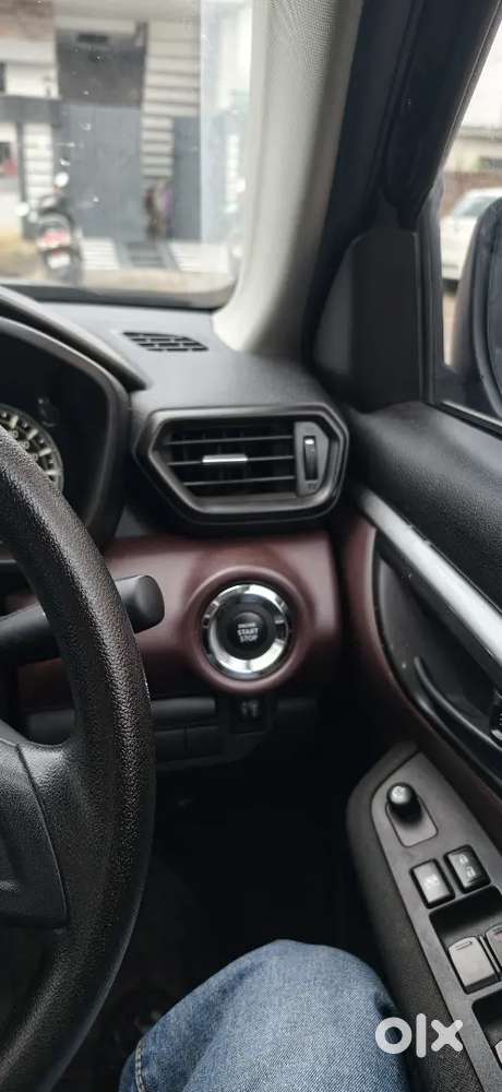 Maruti Suzuki Vitara 2025 Black Dealer Is Add To Side Rehan