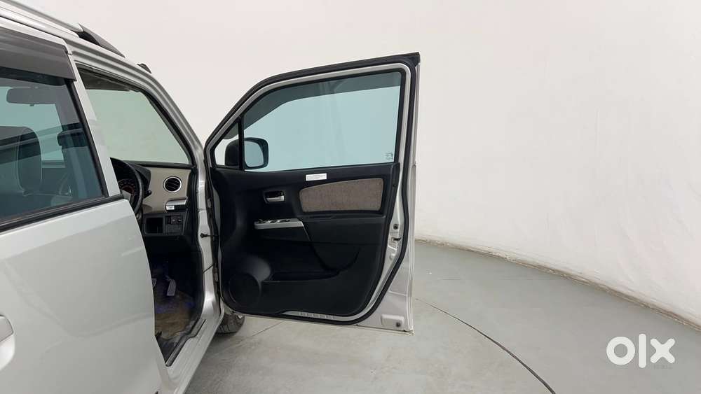 Maruti Suzuki Wagon R 1.0 Vxi Amt, 2015, Petrol