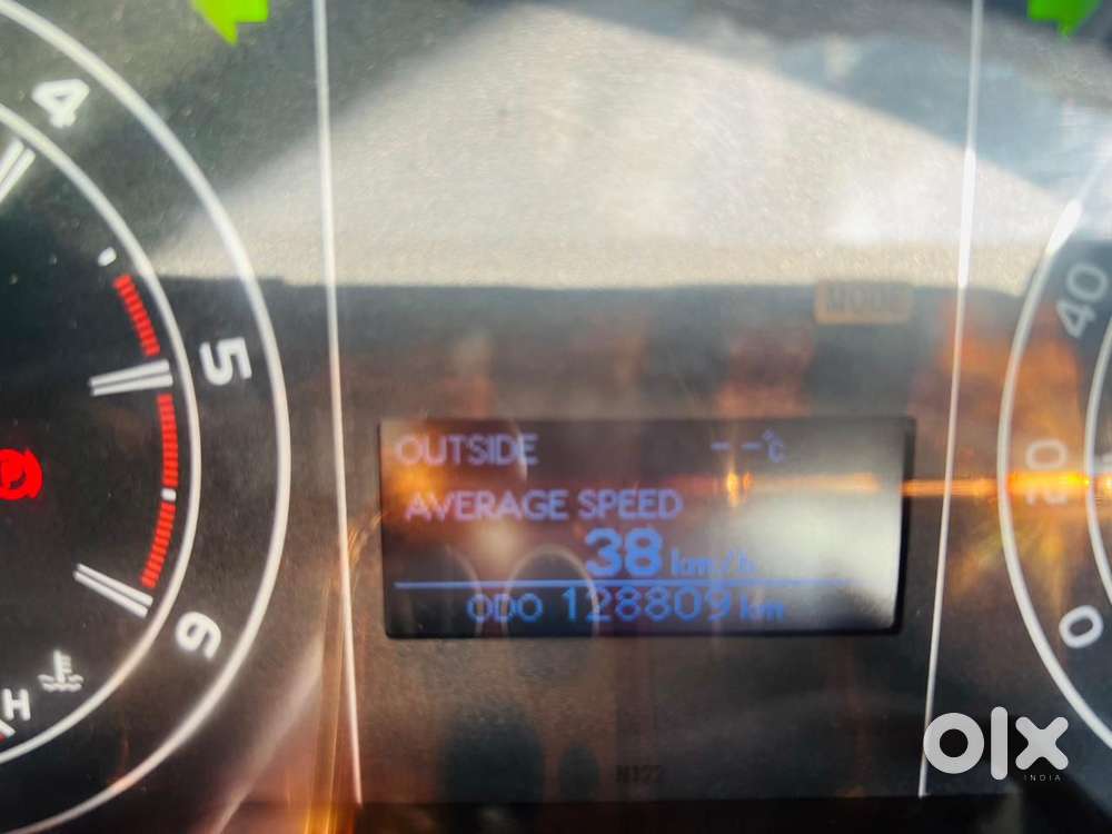 Toyota Innova Crysta 2.7 Gx Mt 8s, 2019, Diesel