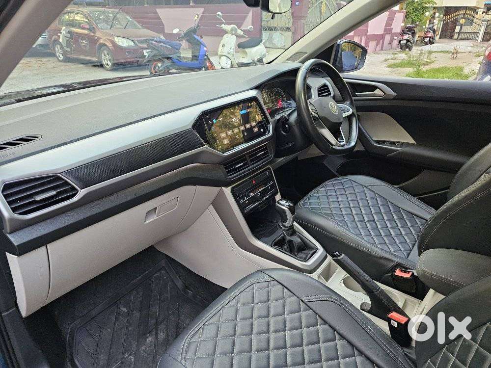 Volkswagen Taigun 1.0 Tsi Highline At, 2024, Petrol