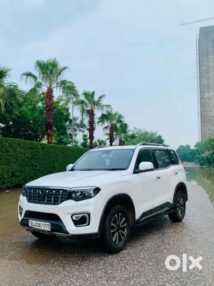 Mahindra Scorpio N Z8 Petrol Mt 7 Str, 2023, Petrol