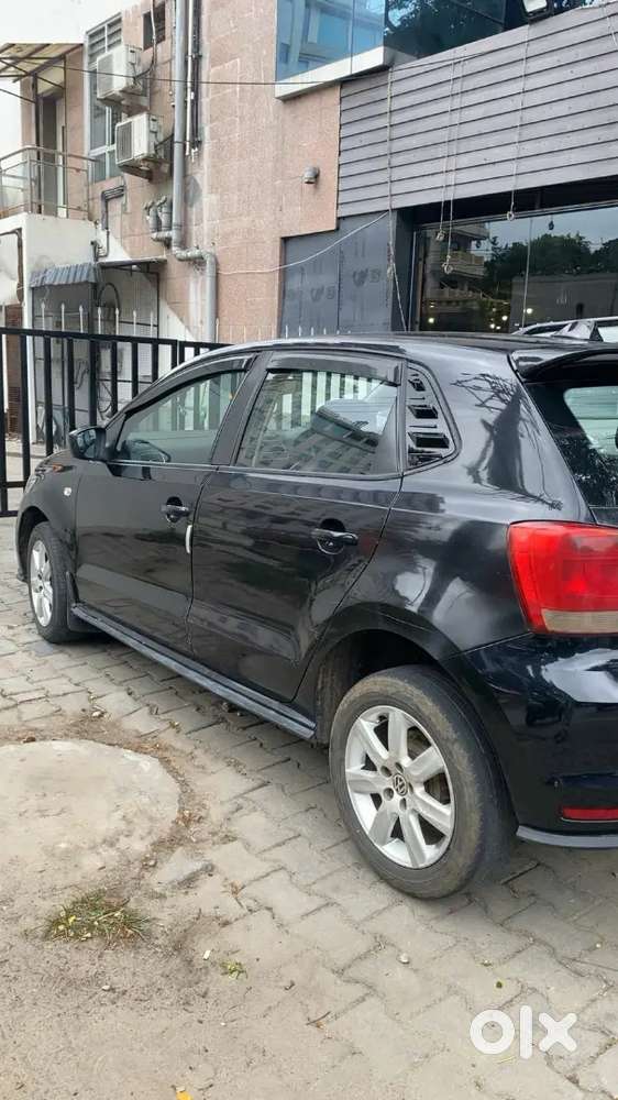 Volkswagen Polo Diesel Manual 2011