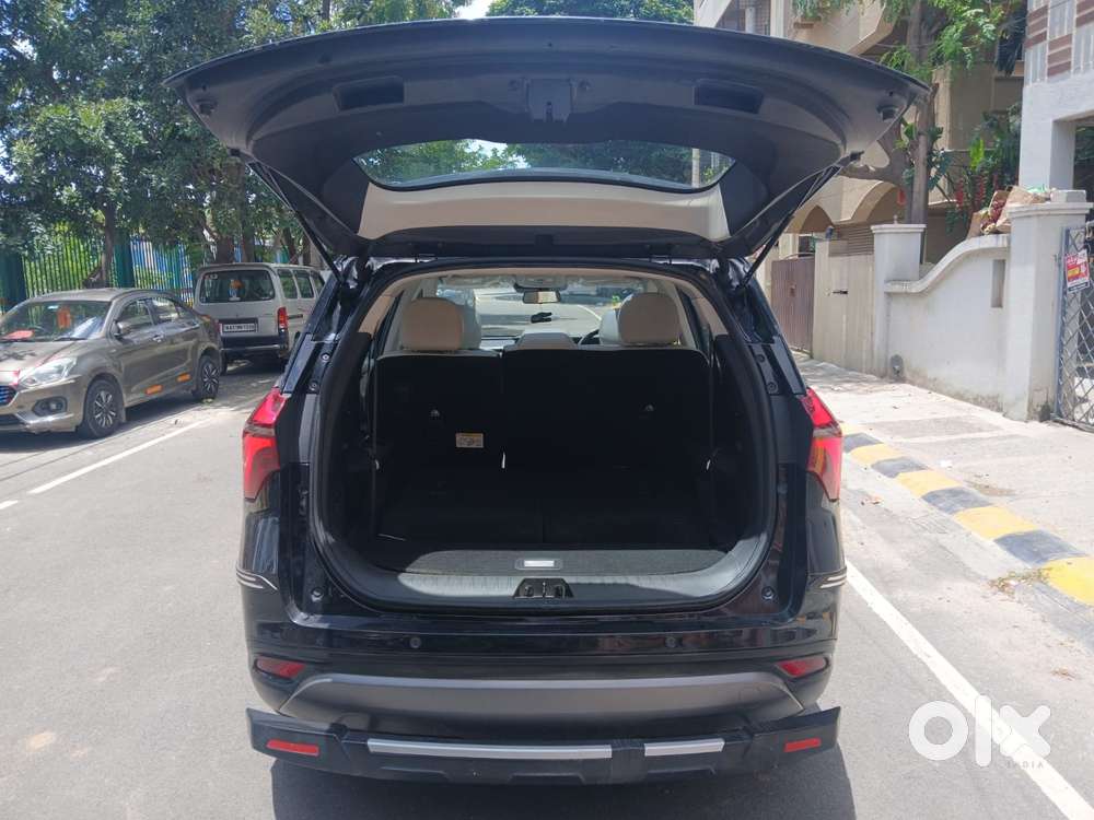 Mahindra Xuv700 2.2 Ax 7 Diesel Mt Luxury Pack Str, 2024, Diesel