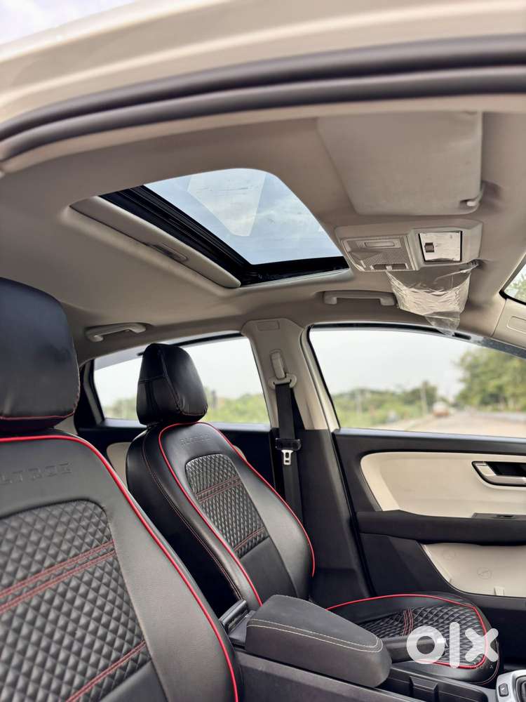 Tata Altroz Xz Plus (s) Dark Edition, 2023, Petrol