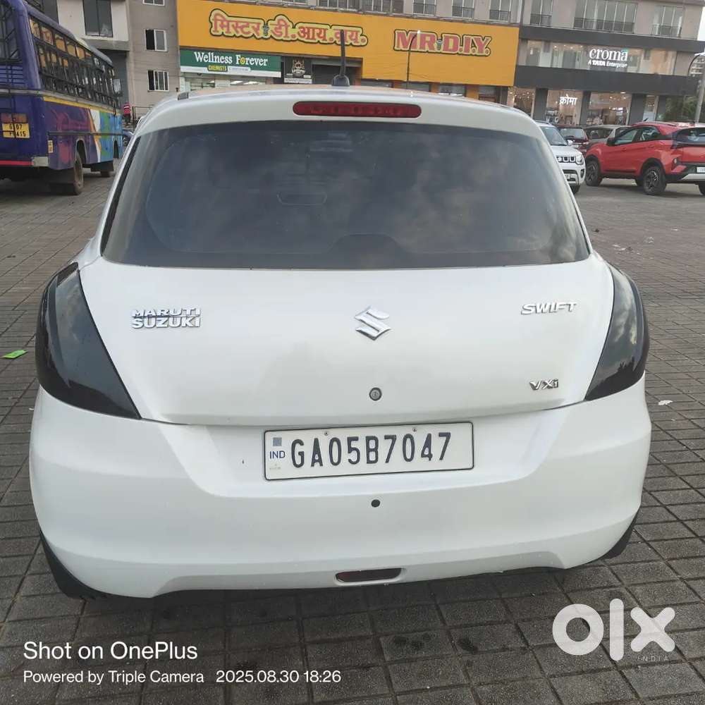 Maruti Suzuki Swift 2012 Petrol 117500 Km Driven