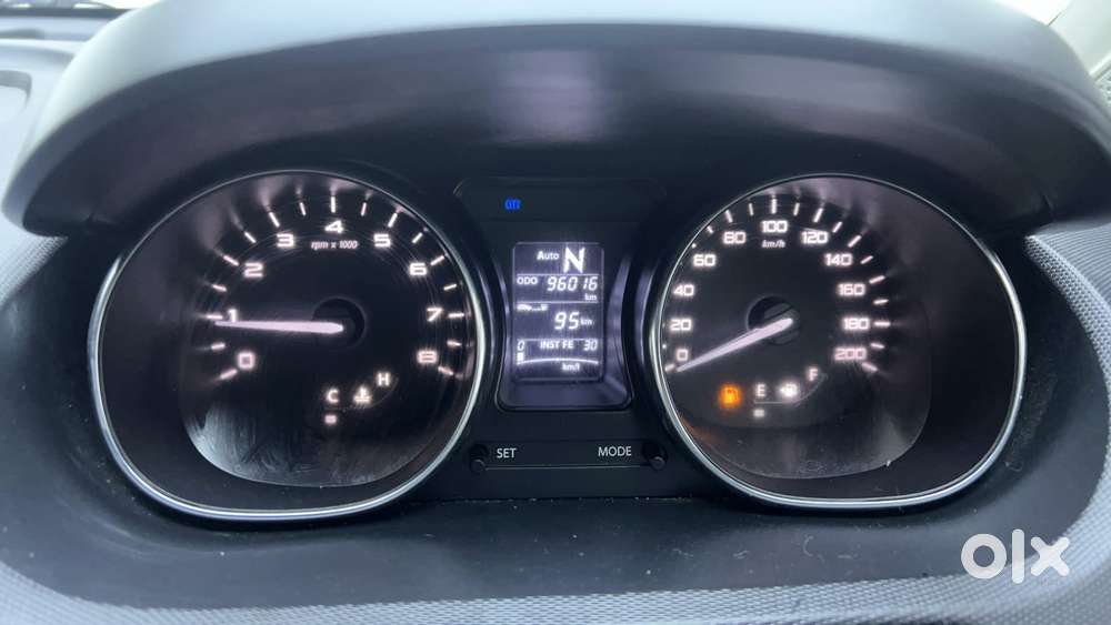 Tata Tiago Xza, 2018, Petrol