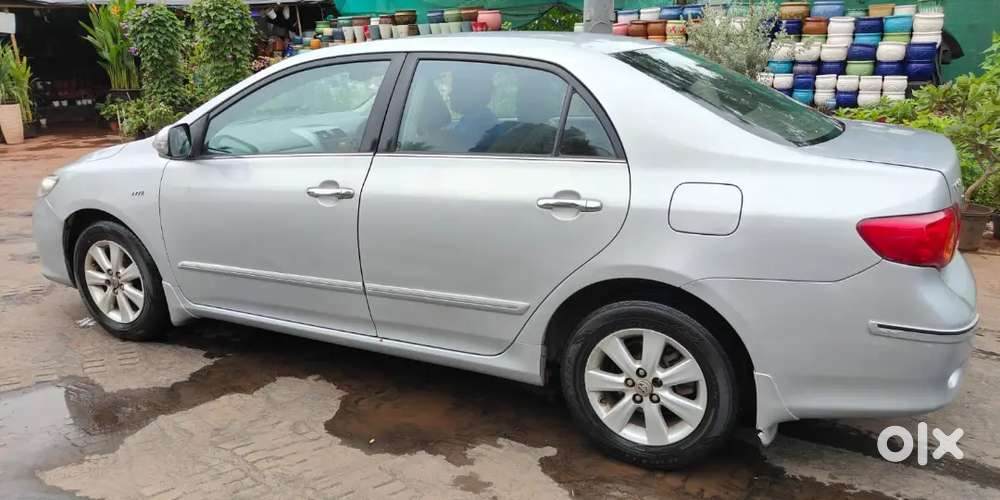 Toyota Corolla Altis 2011