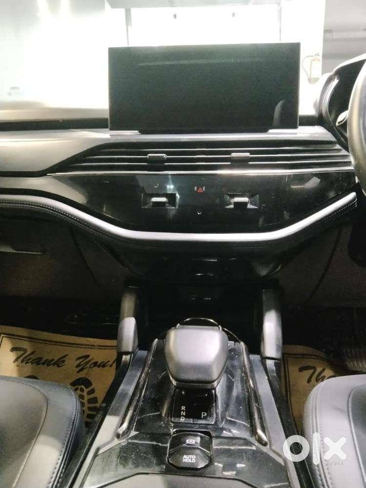 Tata Safari Accomplished Dark Edition, 2024, Diesel