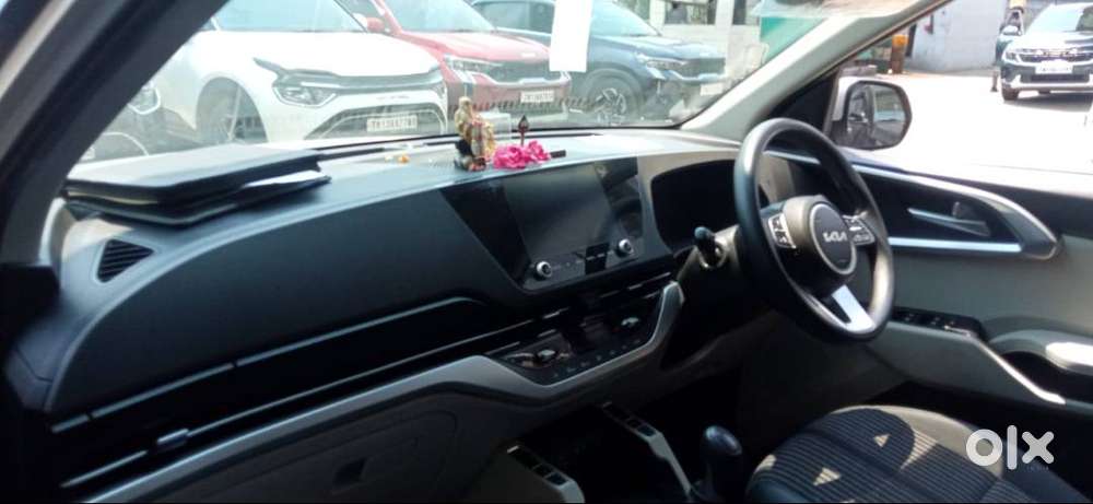 Kia Carens Prestige For Sale