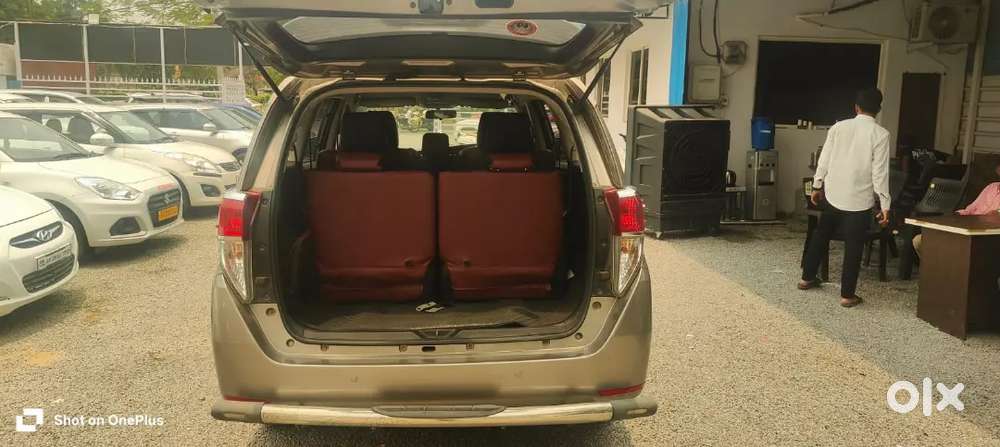 Toyota Innova Crysta 2018 Diesel 200000 Km Driven
