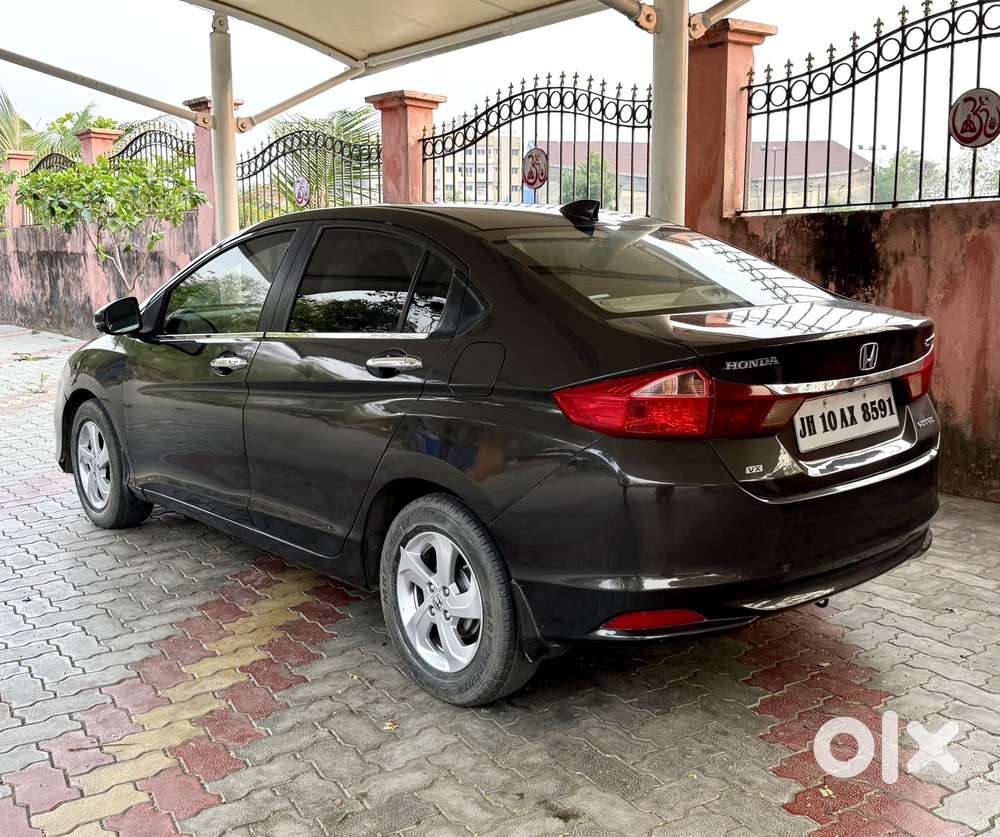 Honda City V Mt Sunroof, 2016, Diesel