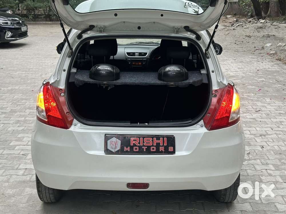 Maruti Suzuki Swift Vxi Abs Bsiv, 2014, Petrol