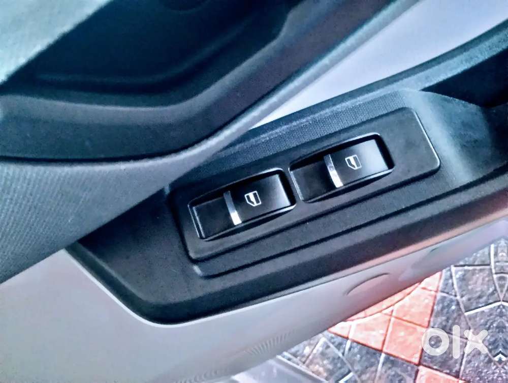 Tata Tiago Revotron 2025