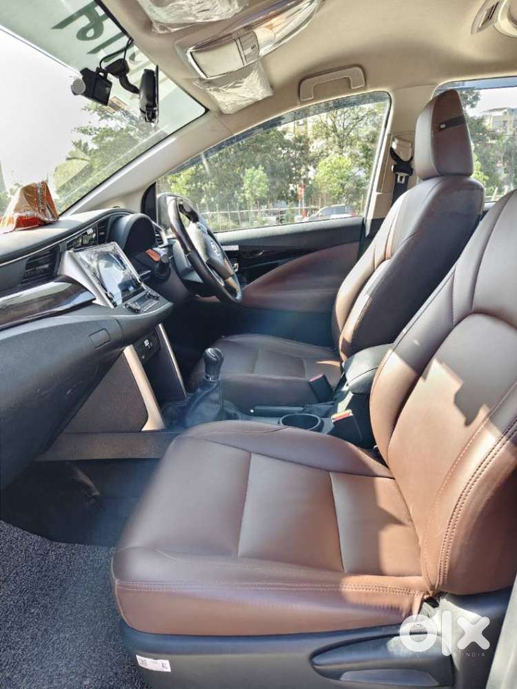 Toyota Innova Crysta 2.4 V 8 Str, 2023, Diesel