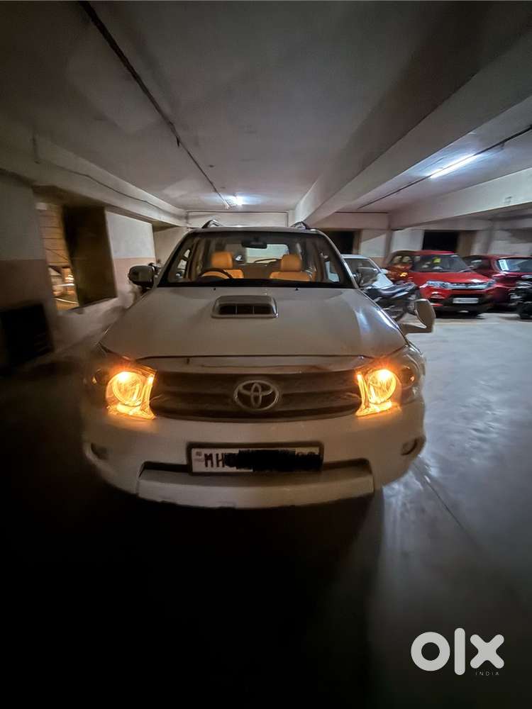Toyota Fortuner Diesel 2011