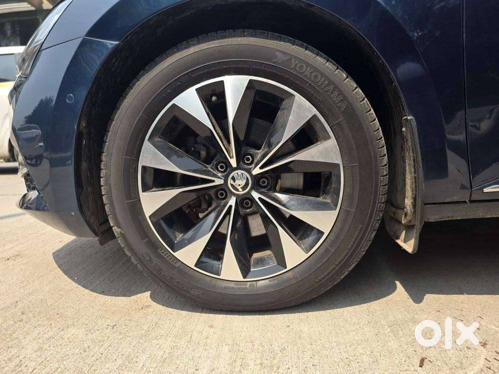 Skoda Superb 2.0 Tsi At L&k, 2021, Petrol