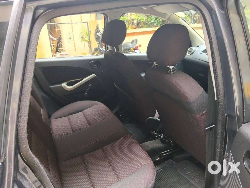 Ford Figo Petrol Zxi, 2011, Petrol