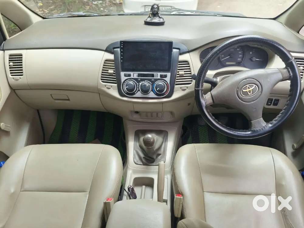 Toyota Innova Diesel 2014