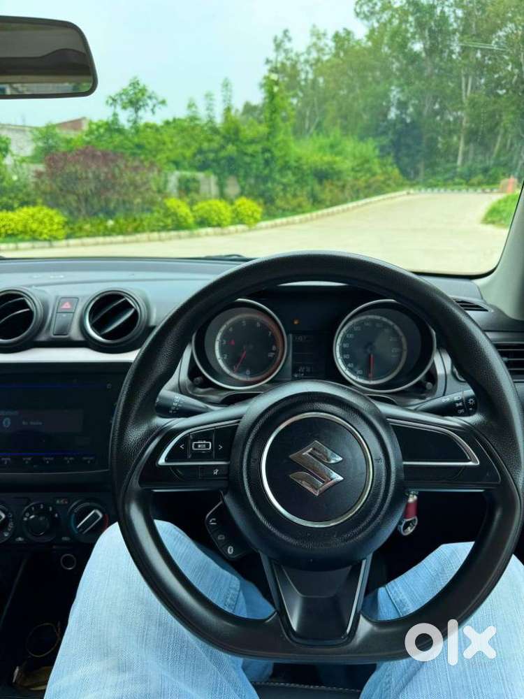 Maruti Suzuki Swift Vxi Optional, 2022, Petrol