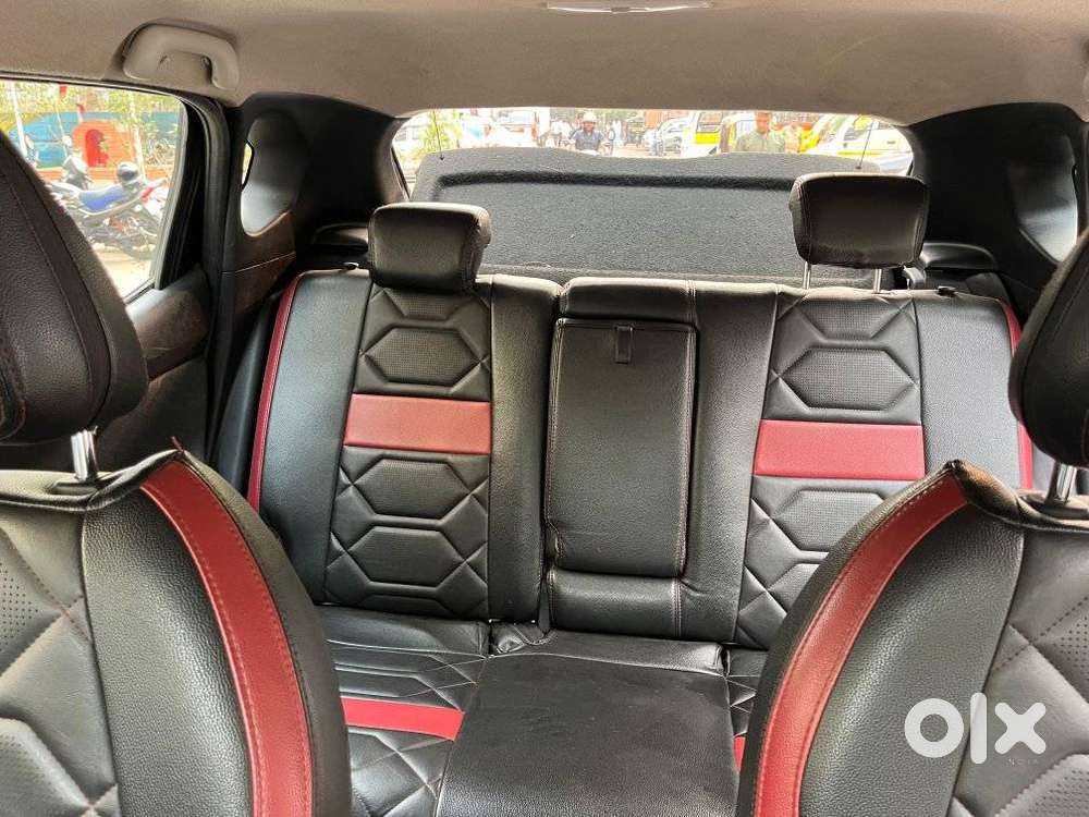 Nissan Magnite 1.0 Xv Premium, 2022, Petrol