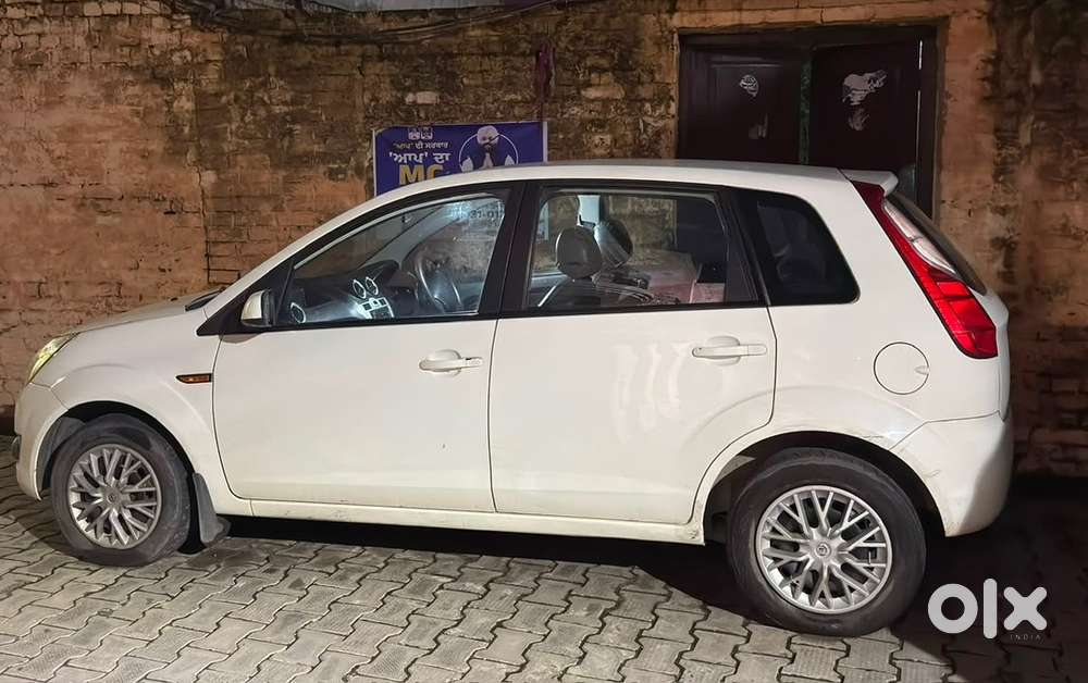 Ford Figo 2010 Petrol