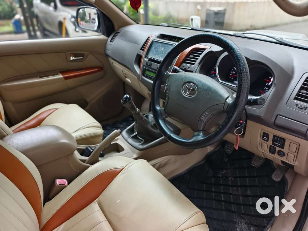 Toyota Fortuner, 2010, Diesel