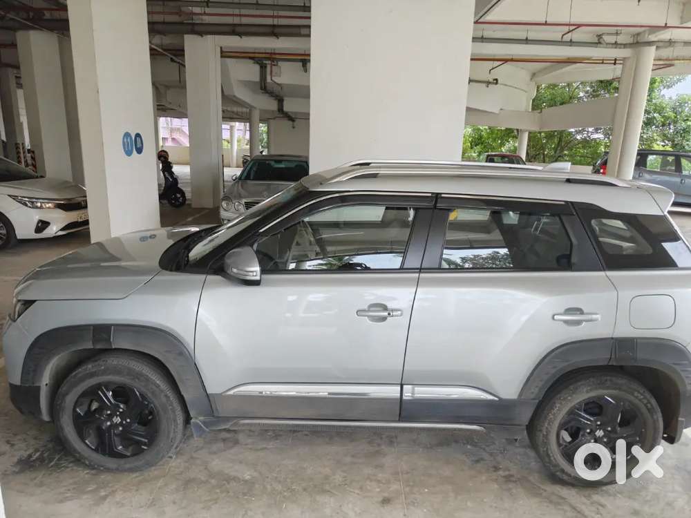 Maruti Brezza 1.5 Zxi Hybrid 2024