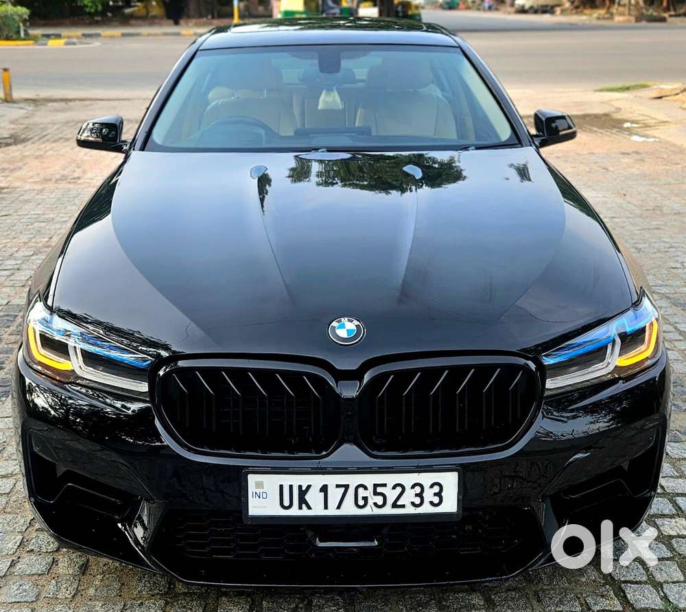 Bmw 5 Series 2.0 520i Luxury Line, 2018, Petrol