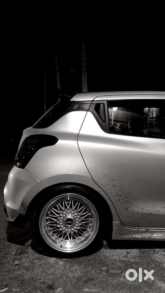 Swift Vxi Petrol 2023 Silver