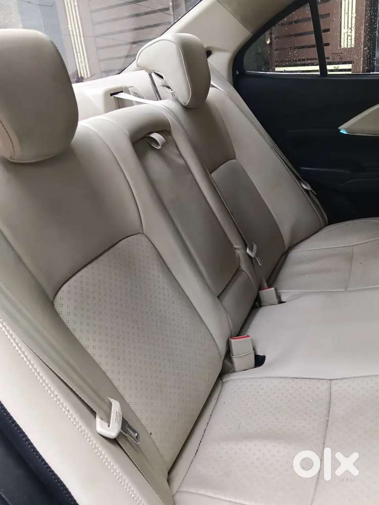 Maruti Suzuki Swift Dzire 2025 Petrol 25000 Km Driven
