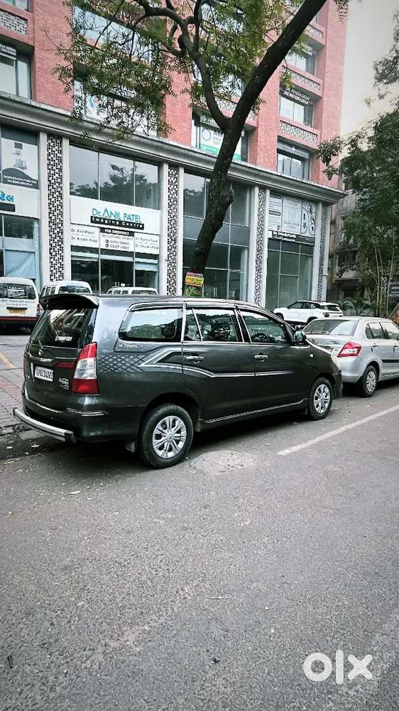 Toyota Innova 2015 Diesel 120000 Km Driven