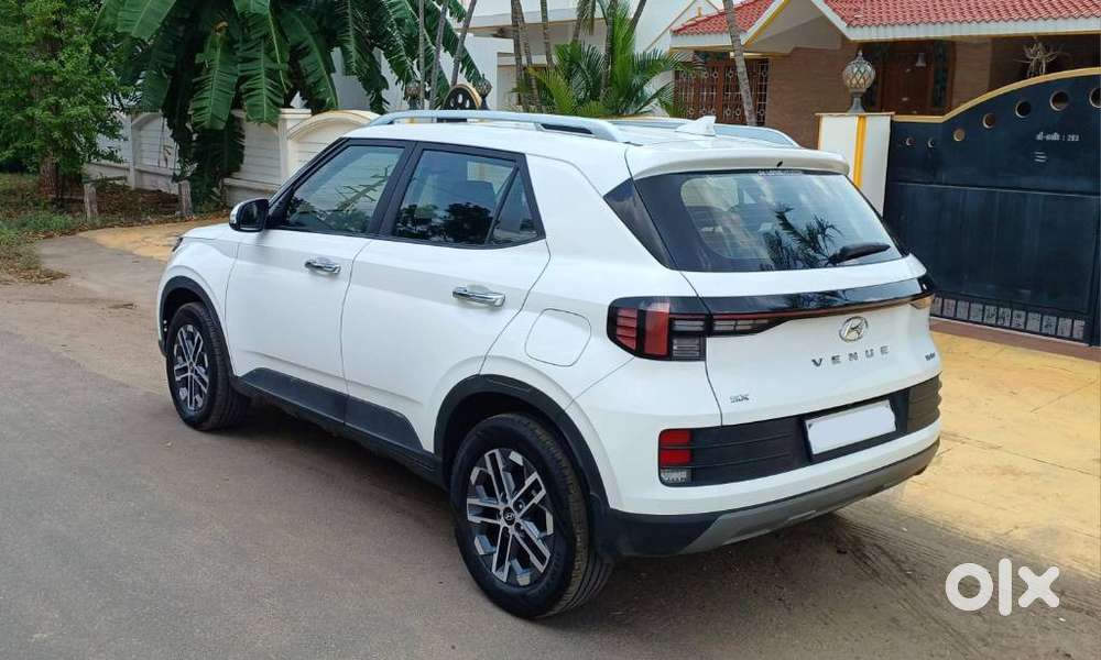 Hyundai Venue 1.0 Sx (o) Turbo Dct, 2024, Petrol