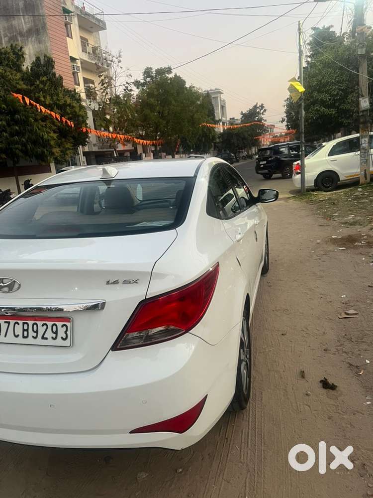 Hyundai Fluidic Verna 2016