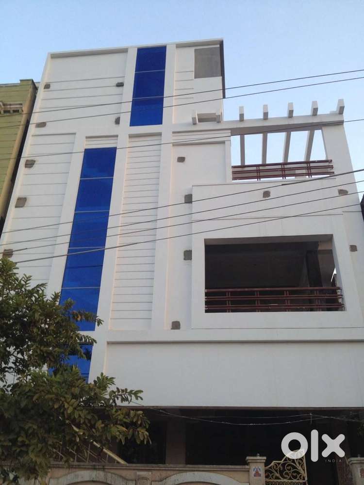 Single room with attached bathroom for rent - Rs3000