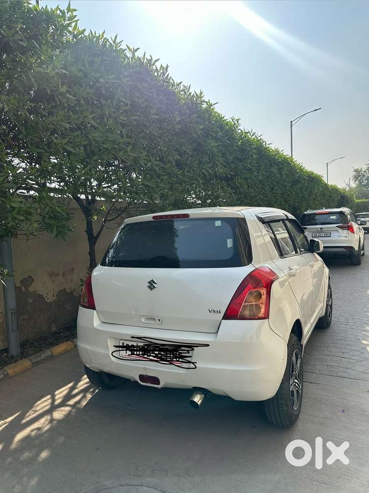 Maruti Suzuki Swift 2010 Diesel 80000 Km Driven