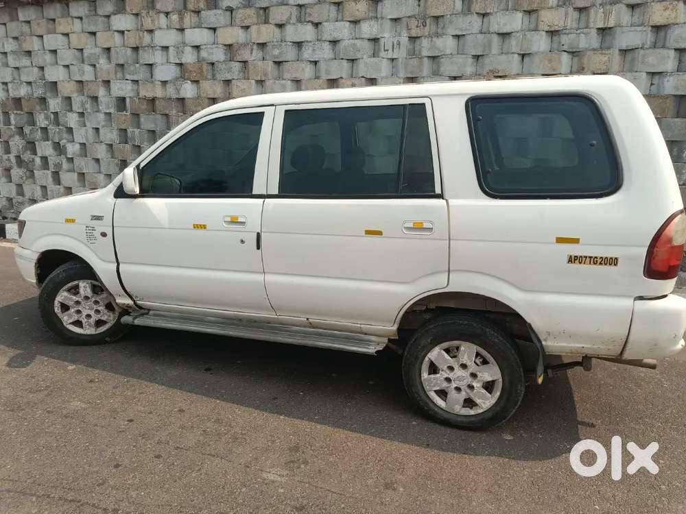 Chevrolet Tavera Neo 2015 Diesel Good Condition