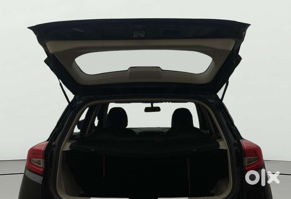 Mahindra Xuv300 W4, 2023, Petrol