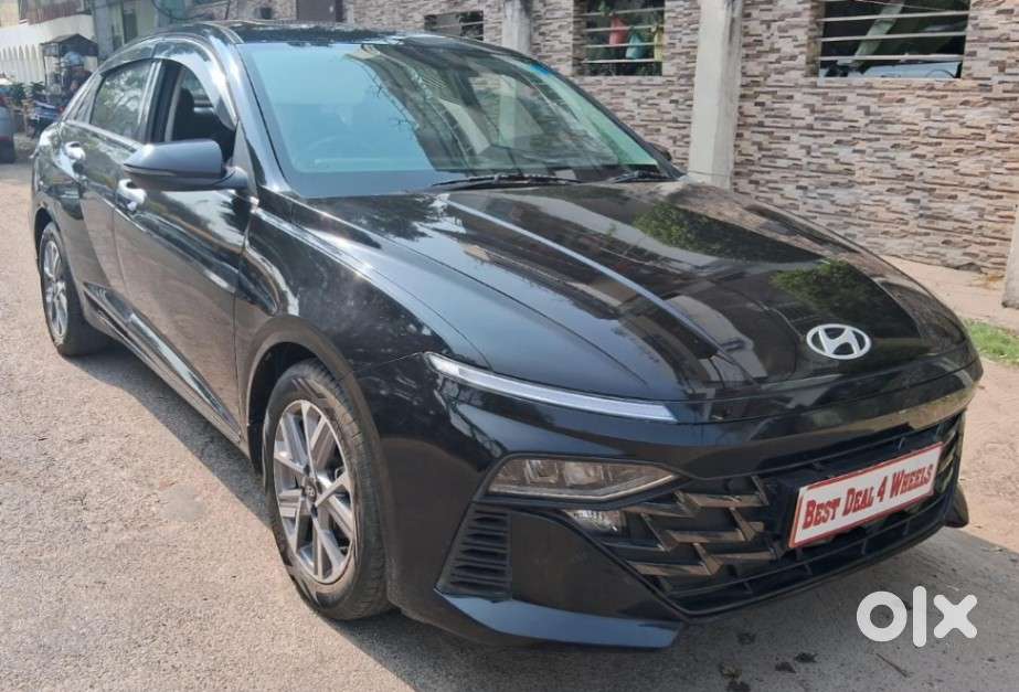 Hyundai Verna 1.5 Sx Ivt, 2024, Petrol